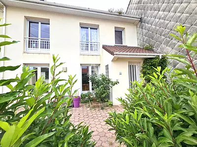 Maison, 179 m²