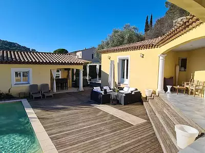 Maison, 221 m²