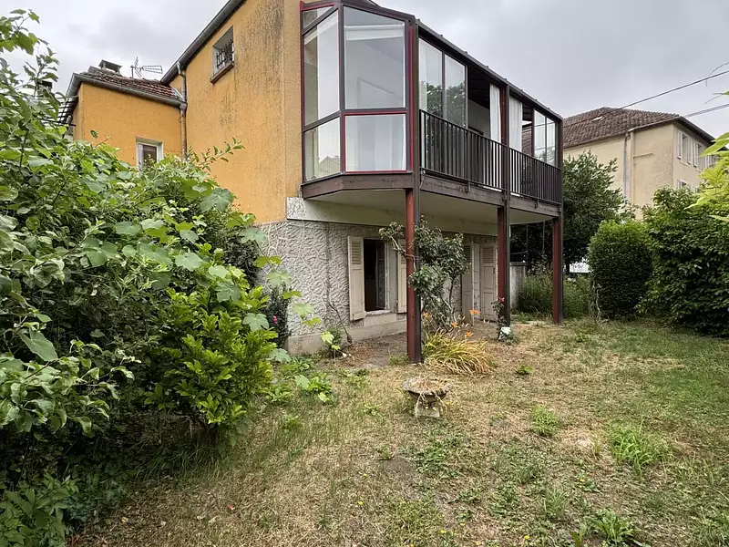 Maison, 166 m²