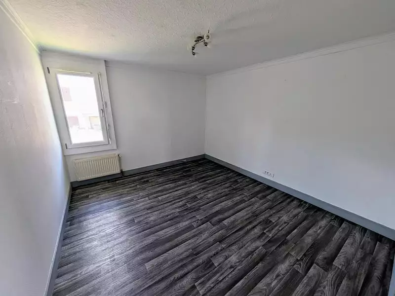 Maison, 77 m²