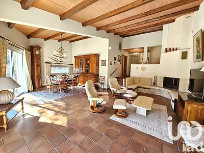 Maison, 176 m²