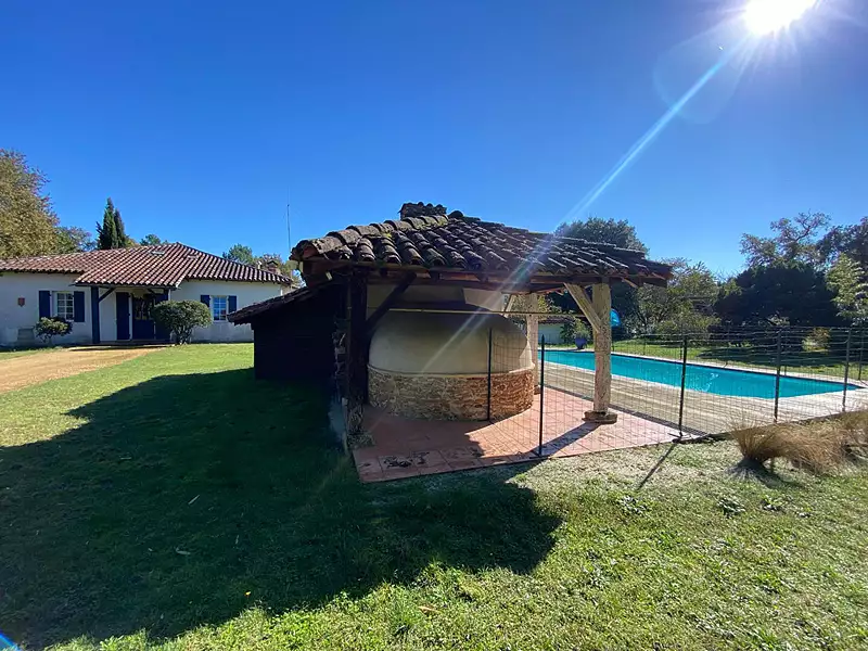 Maison, 250 m²