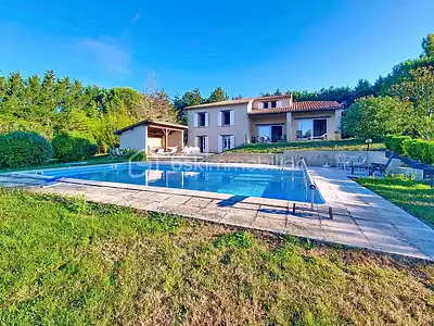 Maison, 205 m²