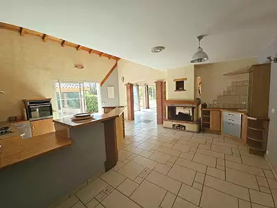 Maison, 370 m²