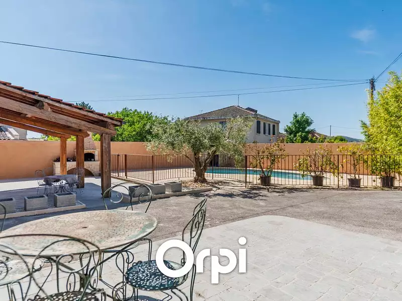 Maison, 170 m²