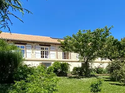 Maison, 239 m²