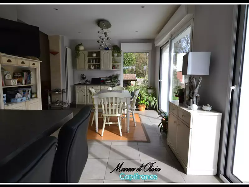 Maison, 185 m²