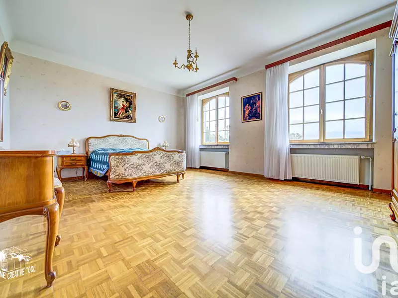 Maison, 266 m²