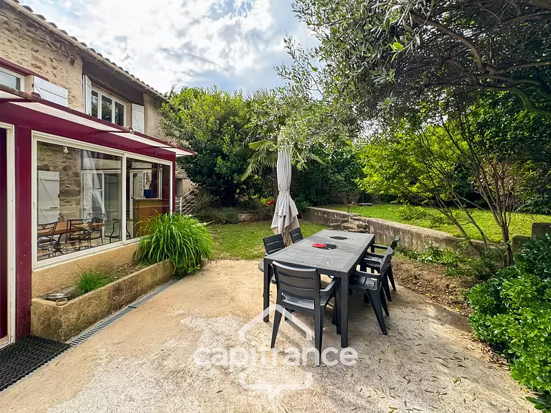 Maison, 197 m²