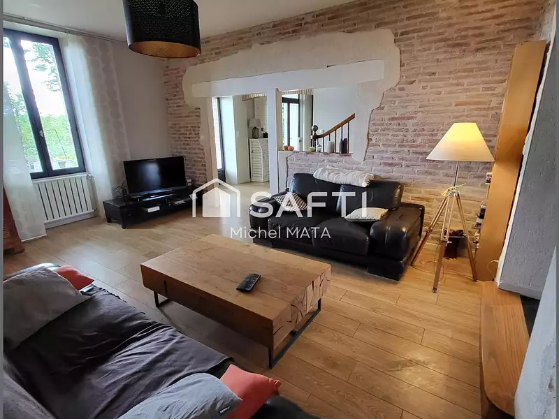 Maison, 285 m²