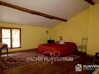 Maison, 293,8 m²