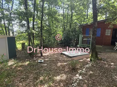Terrain, 2 560 m²