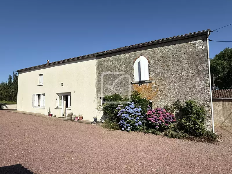 Maison, 222 m²