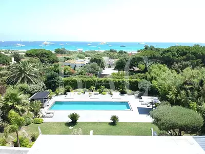 Maison, 250 m²