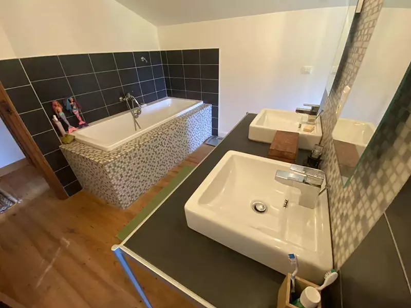 Maison, 235 m²