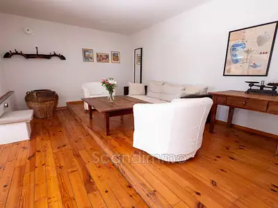 Maison, 220 m²