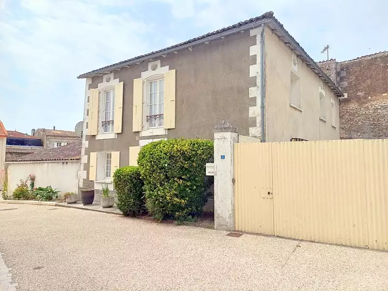 Maison, 141 m²