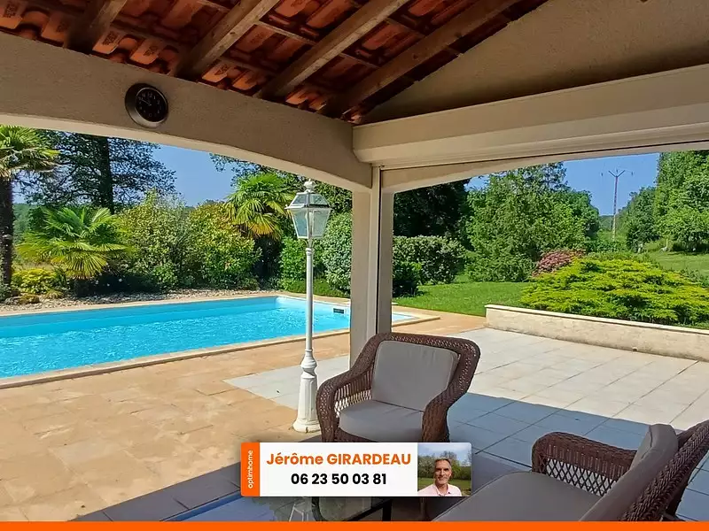 Maison, 250 m²