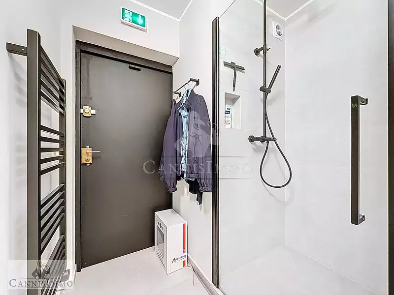Divers, 70 m²