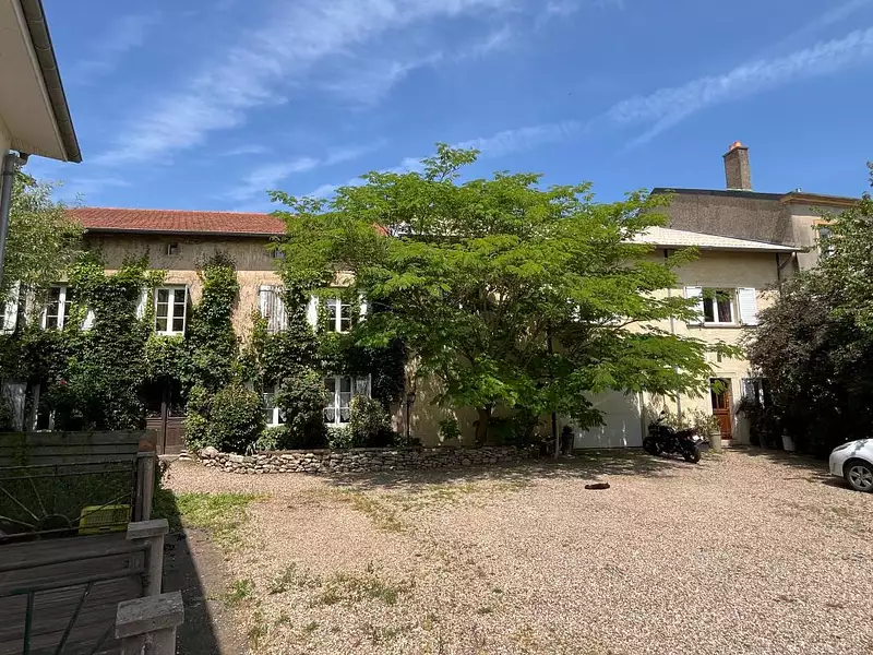Maison, 645 m²