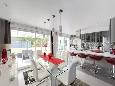 Maison, 114 m²