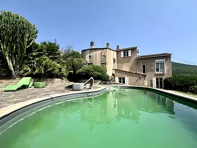 Maison, 175 m²