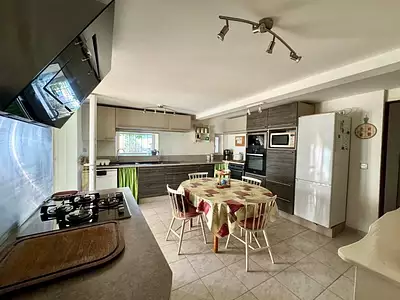 Maison, 159 m²