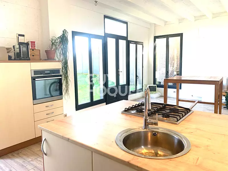 Maison, 196,2 m²