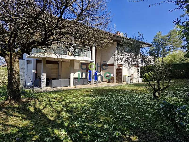 Maison, 245,26 m²