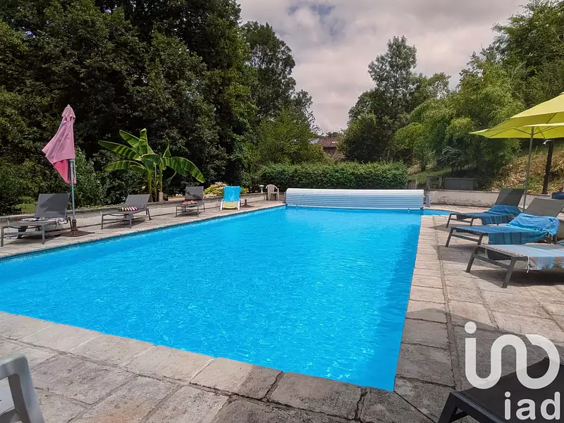 Maison, 303 m²