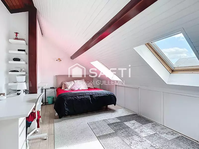 Maison, 219 m²