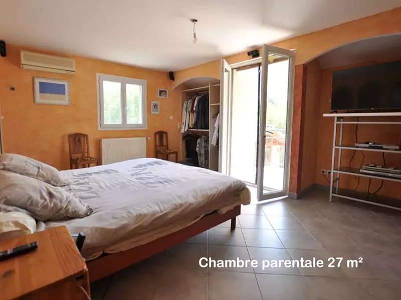 Maison, 190 m²