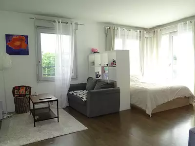 181 700 € 4 689 €/m² Appartement • 38,75 m² • 1 pièce Créteil (94000)