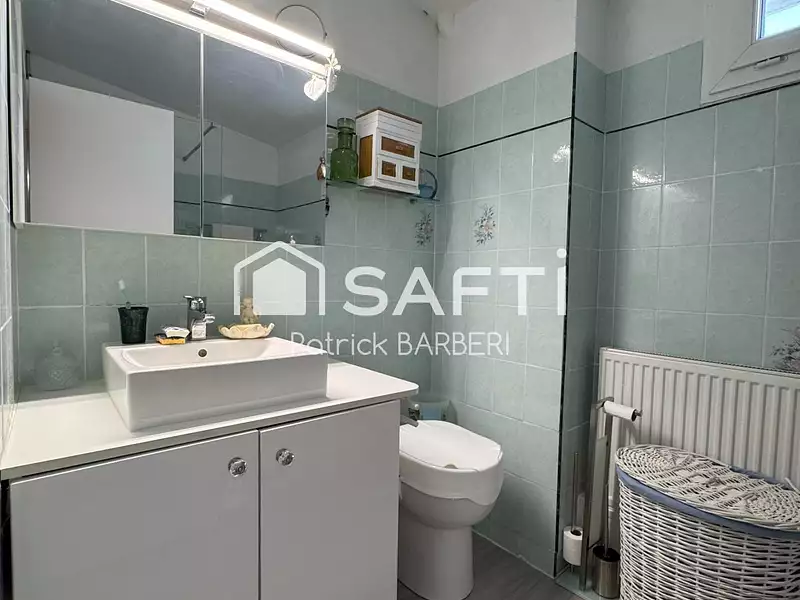 Maison, 77 m²