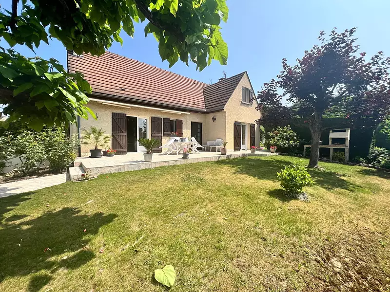 Maison, 185 m²