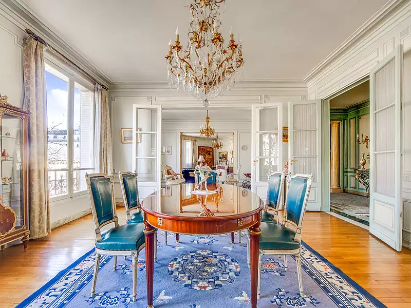 Appartement, 243 m²