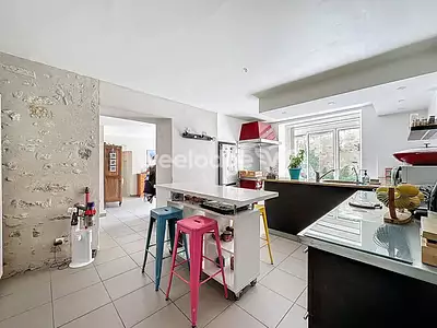 Maison, 280 m²