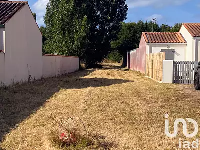 Terrain, 1 097 m²