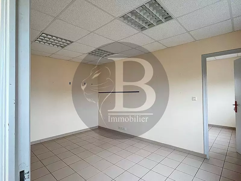 Divers, 200 m²