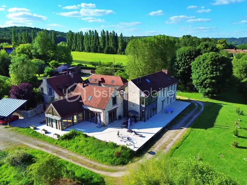 Maison, 785 m²