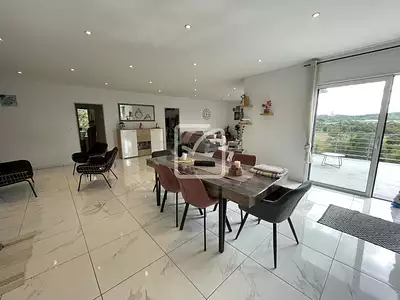 Maison, 165 m²