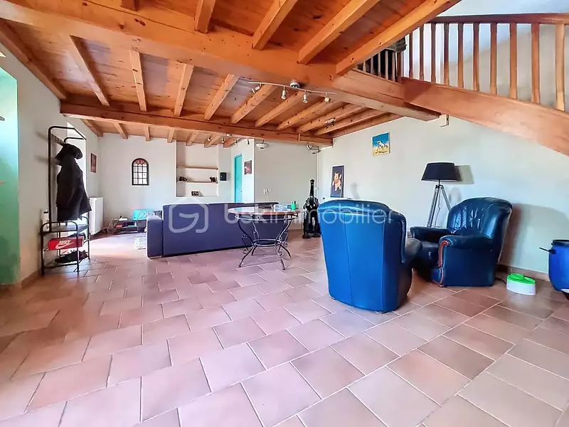 Maison, 250 m²