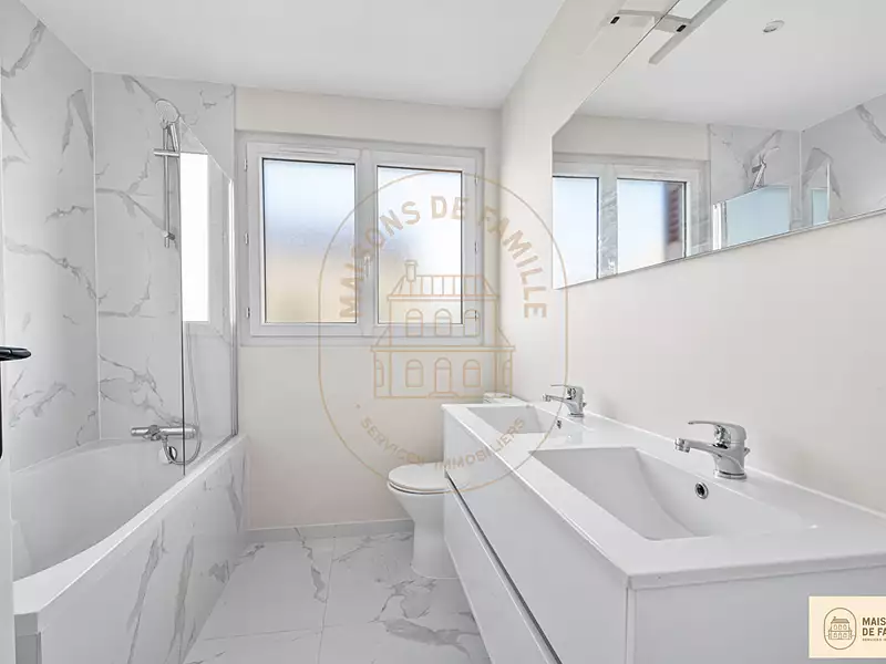 Maison, 207 m²