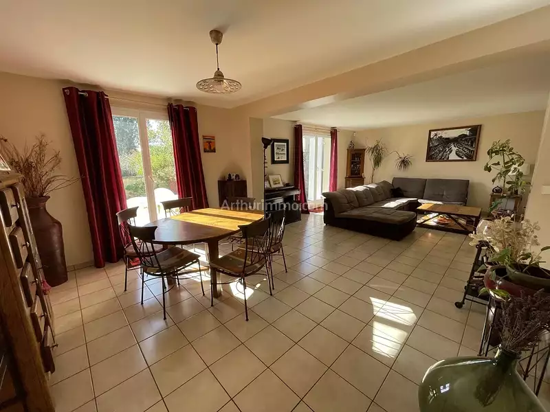 Maison, 177 m²