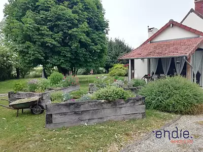 Maison, 240 m²