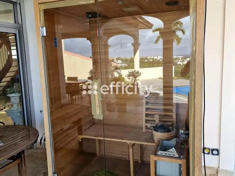 Maison, 168 m²