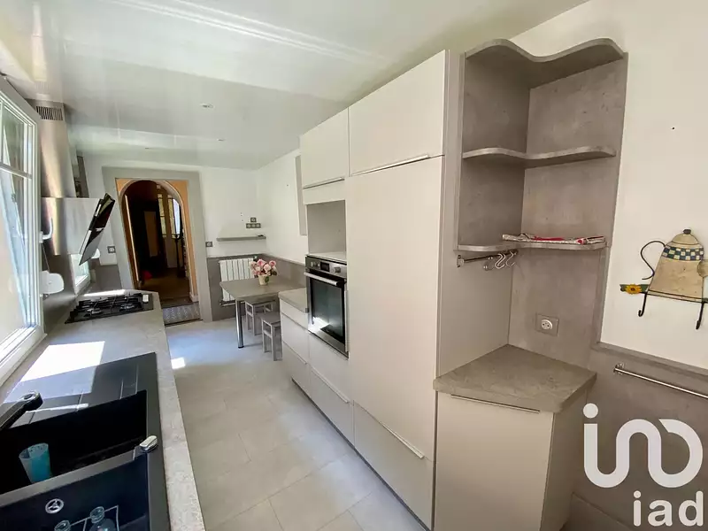 Maison, 200 m²