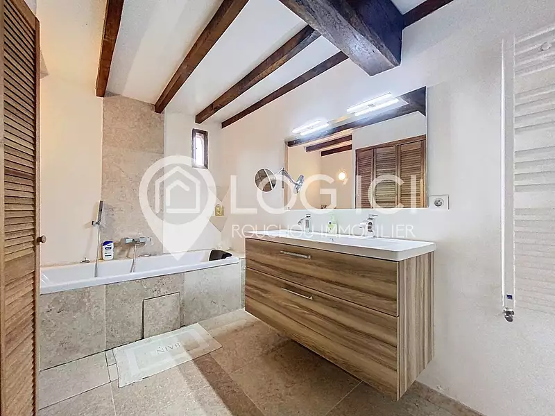 Maison, 220 m²