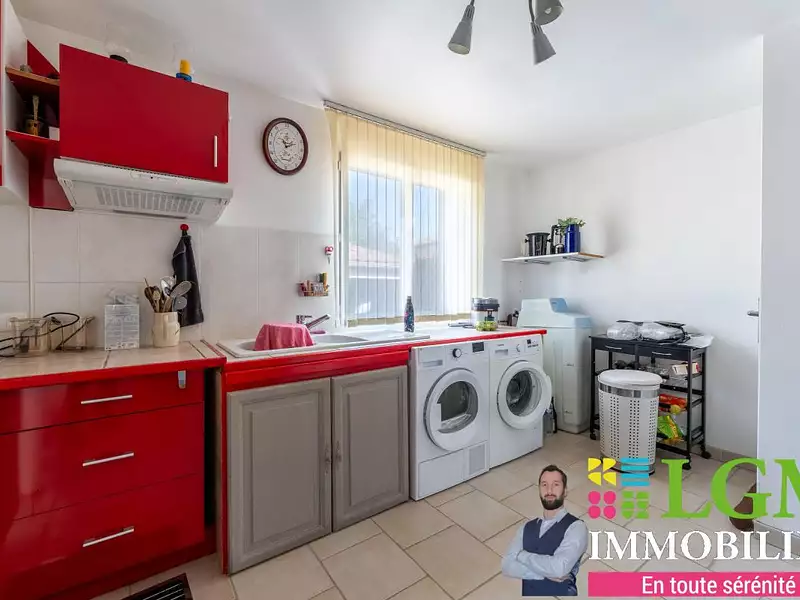 Maison, 181 m²