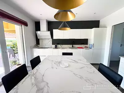Maison, 186 m²